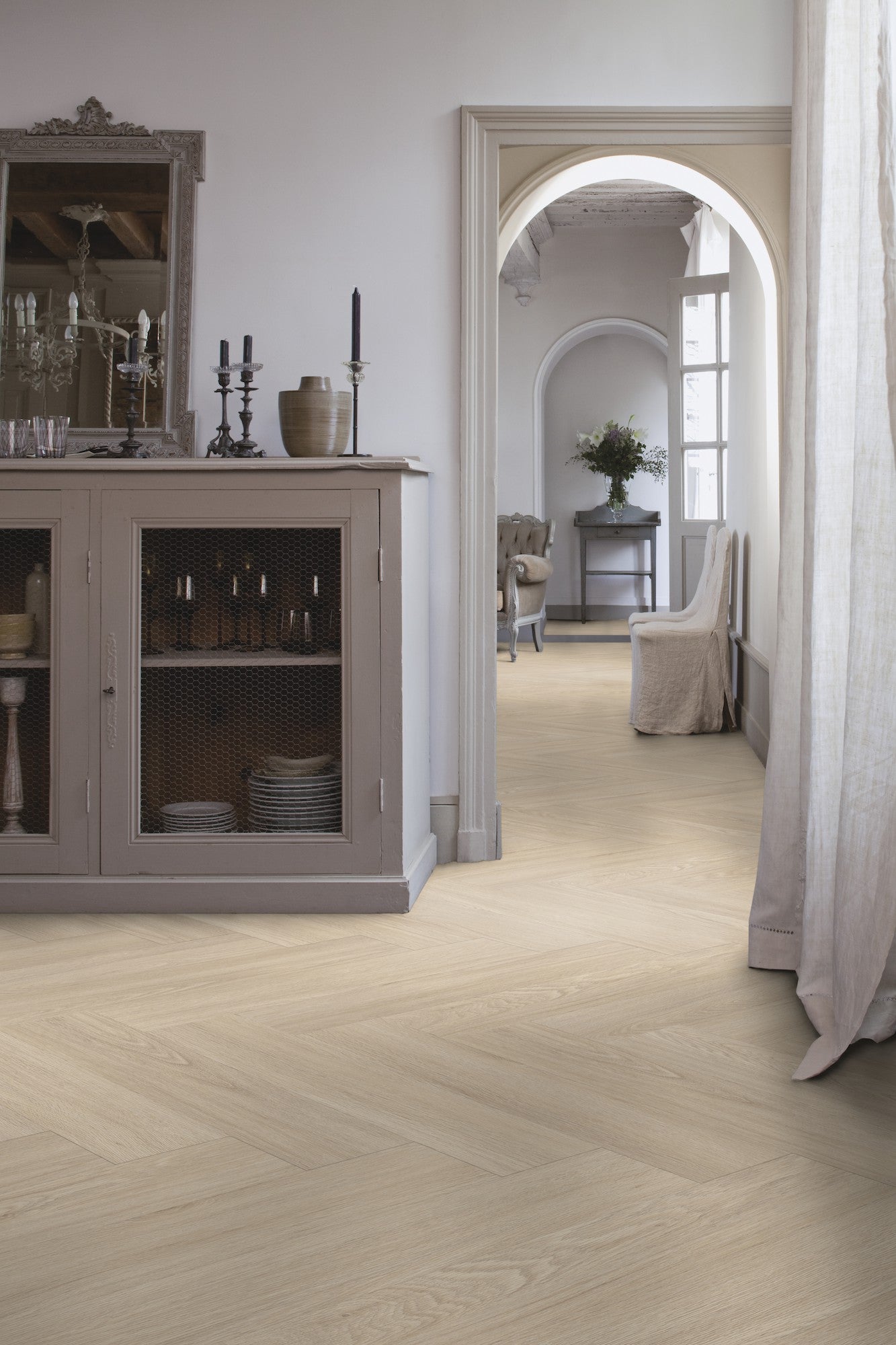 Klick Vinyl Gerflor Virtuo 55 Rigid Acoustic Fischgräte (HB) - 1464 Blomma Light